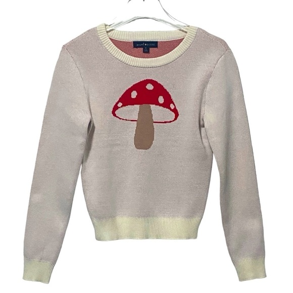 SOCIAL SCENE - SIZE MEDIUM - FUN SWEATER WITH A 7” COLORFUL MUSHROOM B13 - Picture 1 of 8